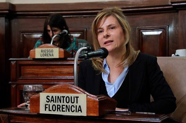 Photo of Saintout propuso la creación del Registro Público Digital de Infracciones de Tránsito en La Plata