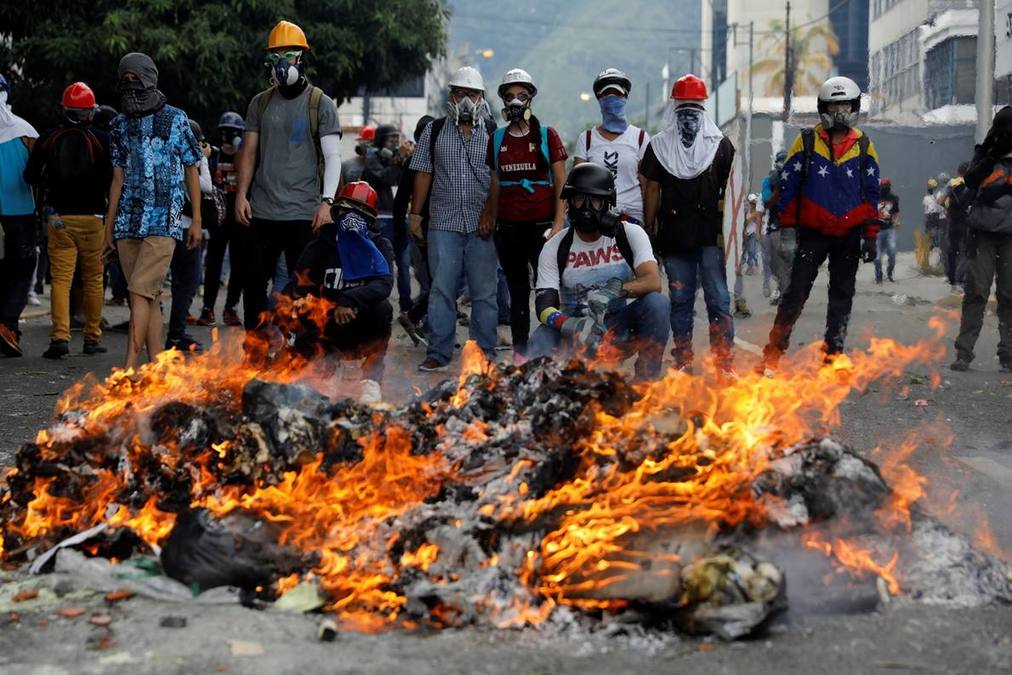 Photo of Carlos Aznárez: La cuestión es impedir que el fascismo se adueñe de Venezuela