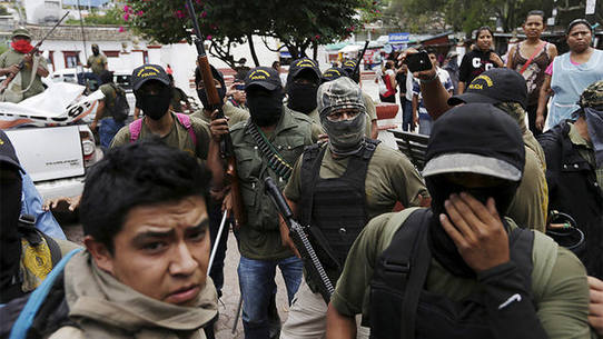 Photo of Cientos de civiles se levantan en armas en el sur de México