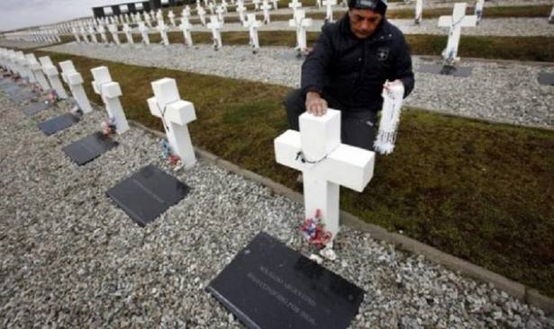 Photo of Comenzó la identificación de los soldados argentinos caídos en Malvinas