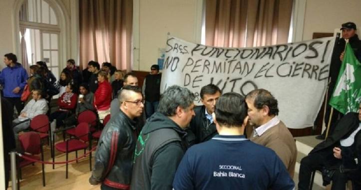 Photo of Bahía Blanca: Por los despidos, piden que se declare la emergencia social