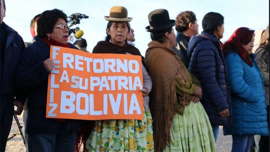 Photo of Bolivia: Los nueve funcionarios condenados en Chile regresan al país