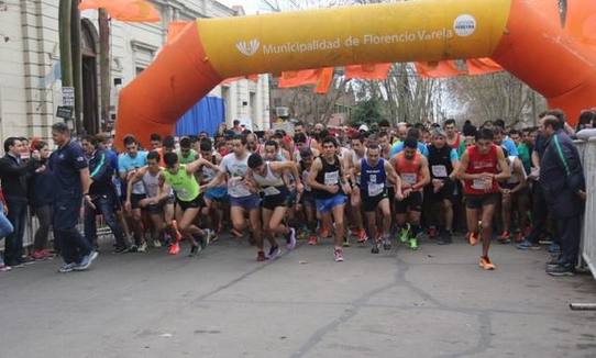 Photo of Varela: Con una gran convocatoria de atletas se realizó la 17° Maratón San Juan Bautista