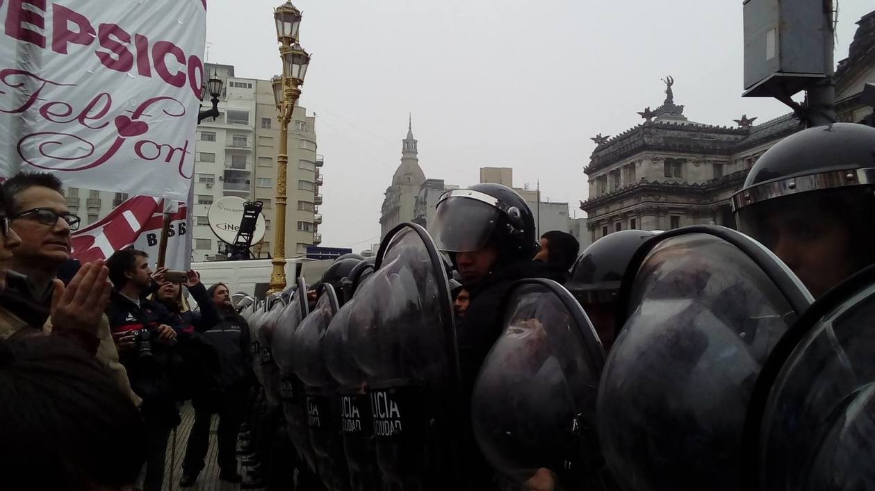 Photo of Trabajadores de Pepsico se movilizan este martes desde el Obelisco al Ministerio de Trabajo