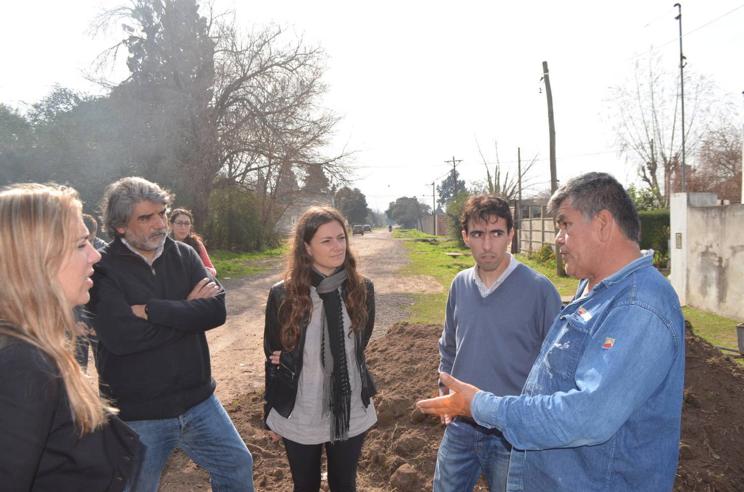 Photo of San Nicolás: Walter Correa y Vanesa Siley visitaron una cooperativa y dialogaron con vecinos