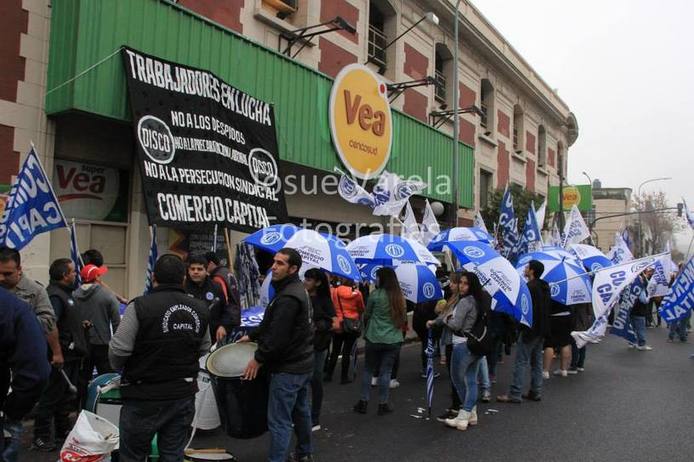 Photo of Despidos en los supermercados Jumbo y Disco