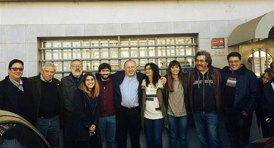Photo of Candidatos a diputados de Unidad Ciudadana reunidos con científicos, empresarios y trabajadores