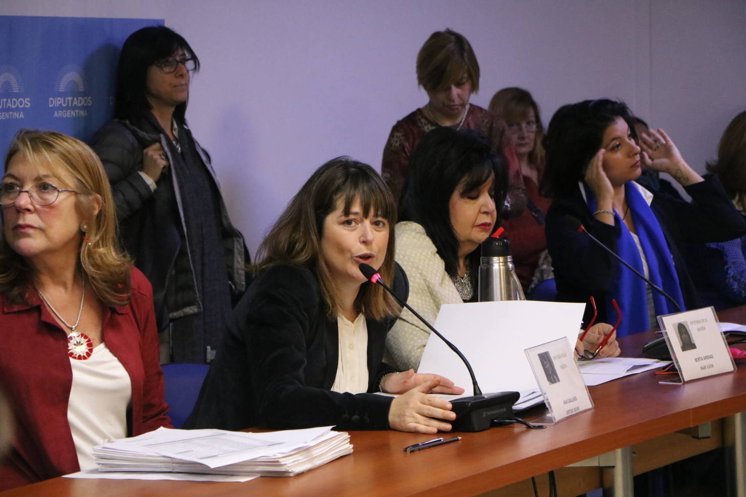 Photo of La ley de Fibromialgia obtuvo dictamen con las firmas de diputados en la Comisión de Salud