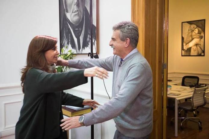 Photo of Video: Cristina se reunió  con Agustín Rossi en el Instituto Patria