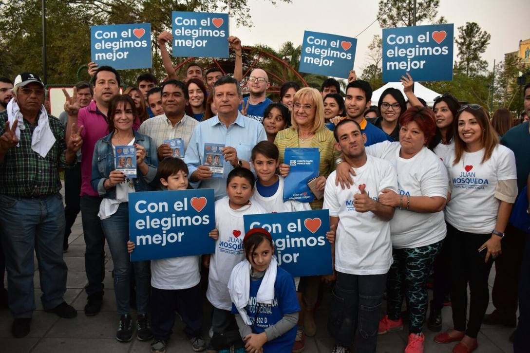 Photo of Peppo cerrò campaña: «Les pedimos un voto de confianza para defender los intereses del Chaco»