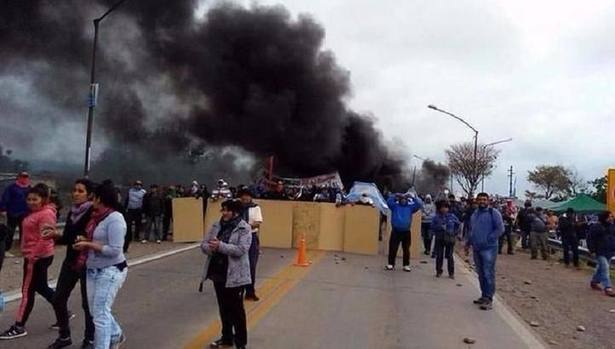 Photo of Corte y reclamo por parte de los trabajadores de Ingenio Ledesma