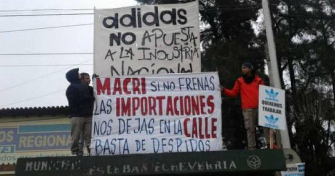 Photo of Por la apertura de las importaciones, Adidas despidió a 112 trabajadores