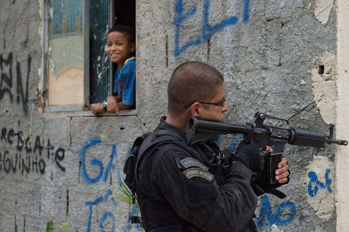 Photo of Brasil: Militalizar  las favelas con la excusa de perseguir narcos