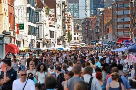 Photo of Francia: Vuelve la Feria de Lille, el mercado popular más grande de Europa