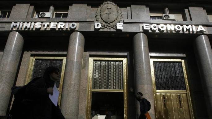 Photo of Futuro hipotecado: El Gobierno emitió deuda pública por U$S 5 mil millones