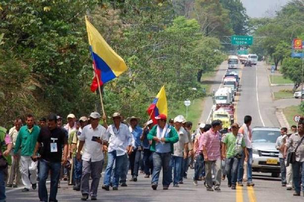 Photo of Colombia: Crece el paro Nacional Indefinido por el cumplimiento del Acuerdo de Paz