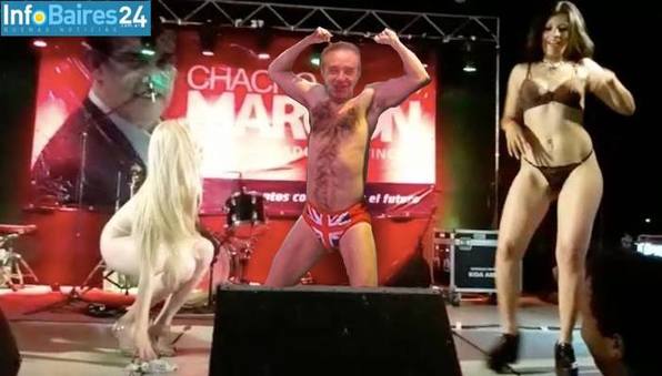 Photo of Escándalo en Santa Fe: Strippers bailaron frente a la publicidad de un candidato