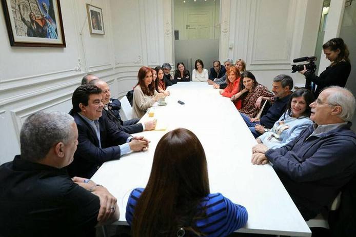 Photo of Cristina se reunió con los diputados nacionales electos por Unidad Ciudadana 