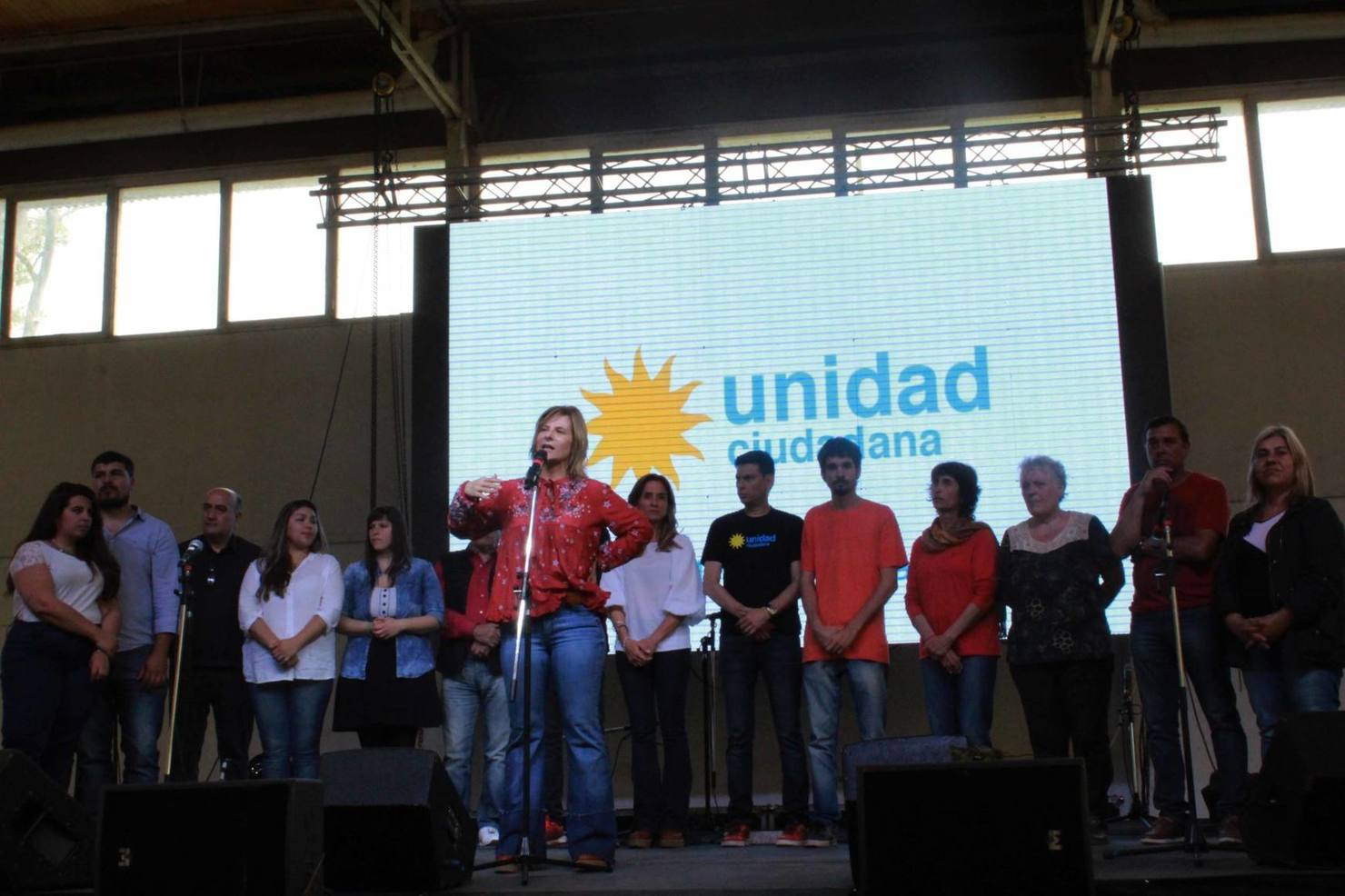 Photo of Saintout participó de un almuerzo junto a más de mil personas mayores