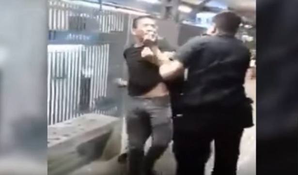 Photo of Video. Reprimieron a un trabajador por tomar mate