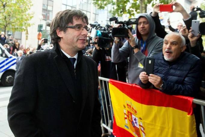 Photo of La jueza franquista Lamela emite la orden internacional de busca, captura y prisión de Puigdemont