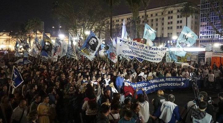 Photo of Madres de Plaza de Mayo convoca a una Marcha de la Resistencia