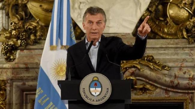 Photo of Denuncian penalmente a Macri por el mega Decreto que desguaza al Estado