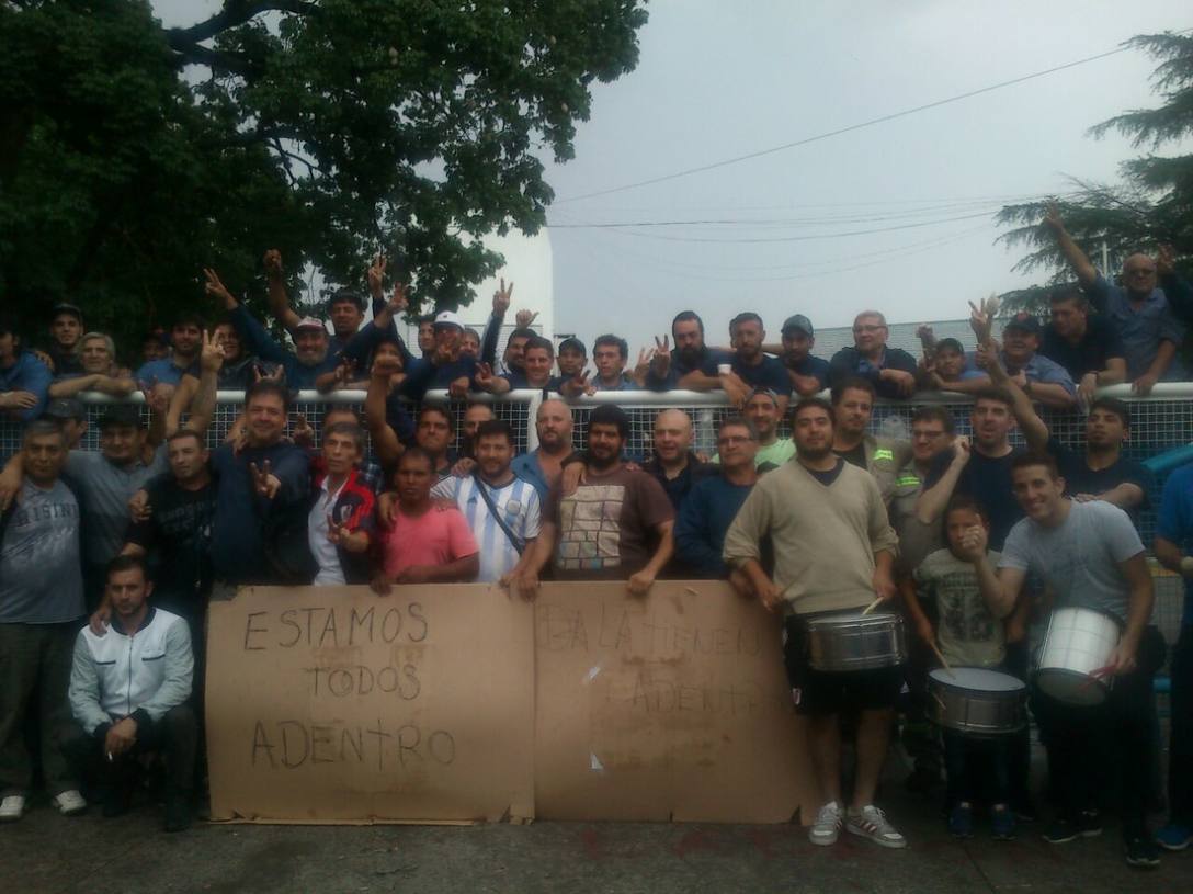 Photo of «Esta victoria obrera la atribuyo a la unidad de los trabajadores de Envases del Plata y de las regionales de la CGT y seccionales de UOM que se acercaron»