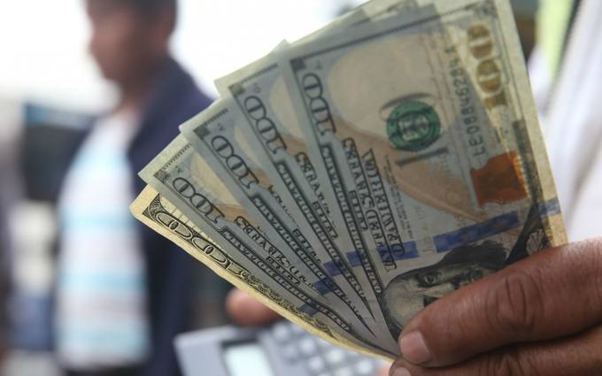 Photo of La advertencia de los inversores extranjeros: “Argentina está quedándose sin dólares”