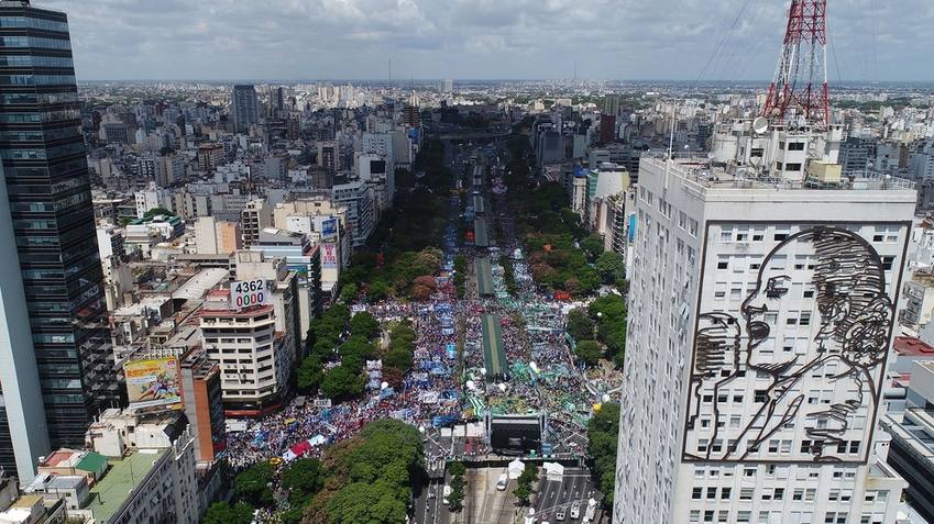 Photo of Video. #Marcha21F: Ante más de 300 mil trabajadores nace el sindicalismo unido opositor a Macri