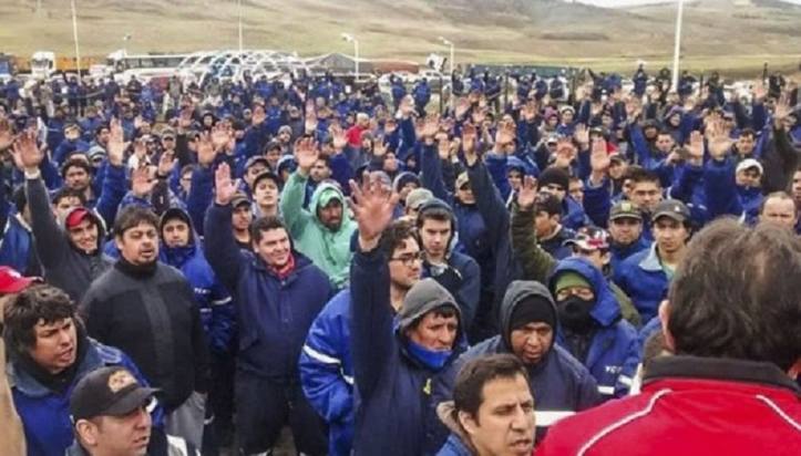 Photo of Los trabajadores mineros de Río Turbio viajarán a Buenos Aires para reclamar por los despidos