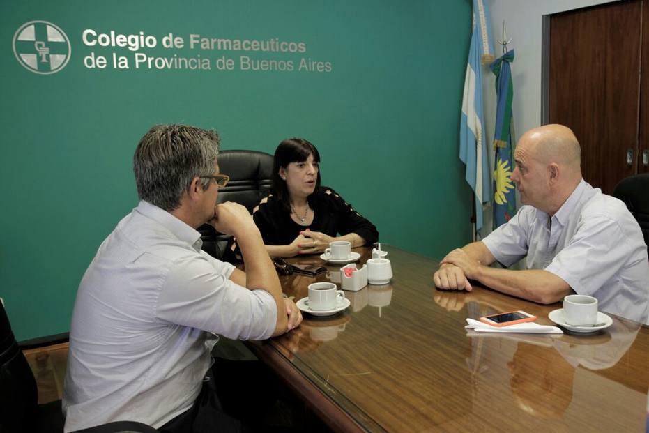 Photo of «El avance de Farmacity pone en peligro miles de empleos en la Provincia»