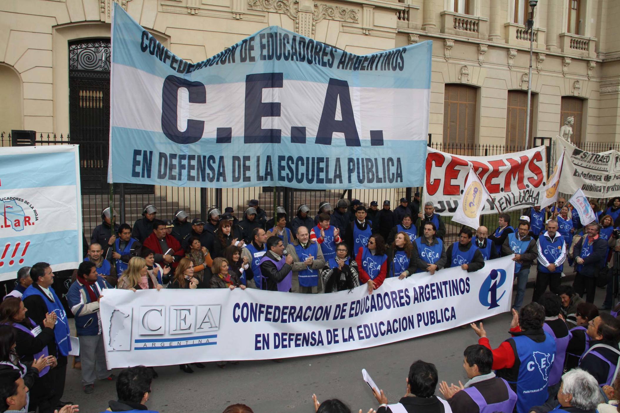 Photo of Continúa el ataque a la educación pública: cierran en CABA doce sedes del Plan Fines