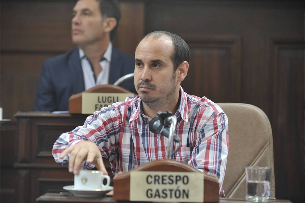 Photo of Gastón Crespo:»La contaminaciòn del arroyo El Gato implica un serio riesgo sanitario para la región»