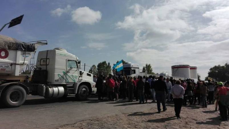 Photo of San Carlos: cortes de ruta para impedir el fracking en Malargüe