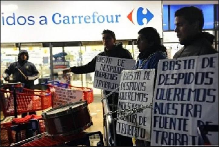 Photo of El Ministerio de Trabajo homologó el acuerdo que permite los despidos en Carrefour