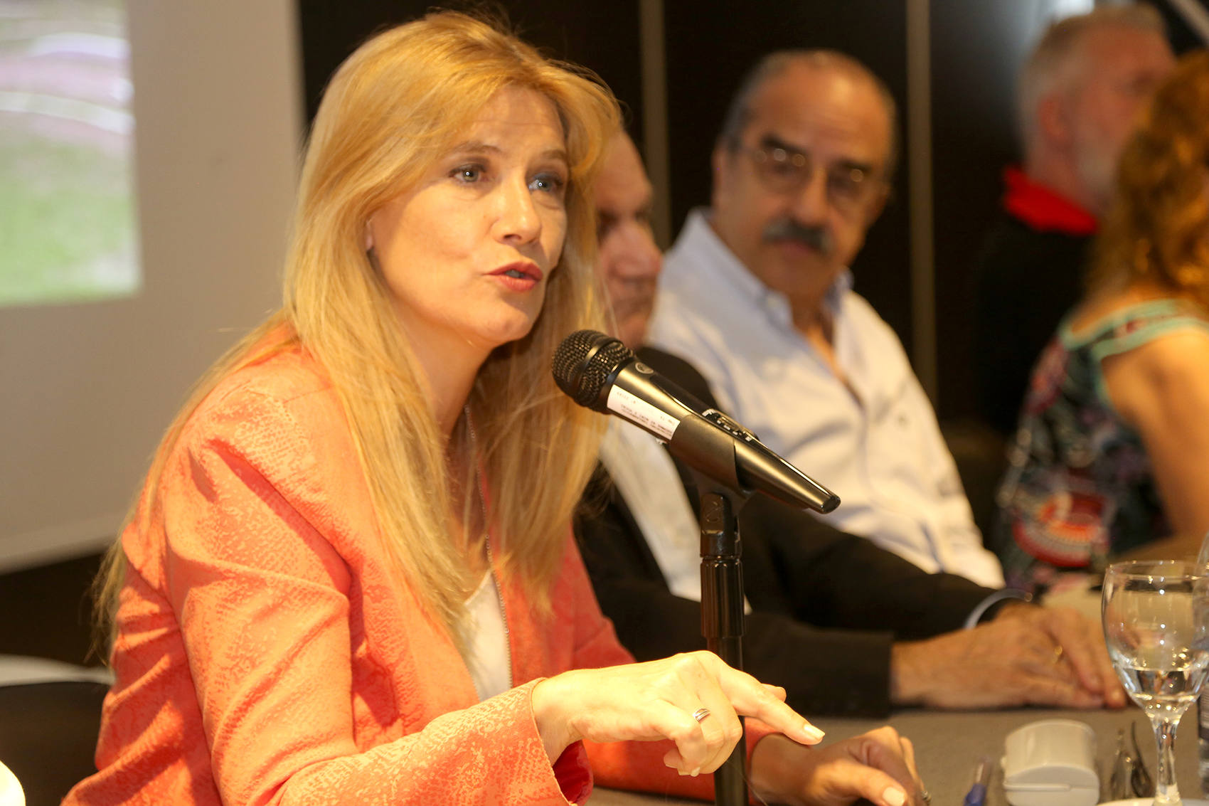 Photo of Verónica Magario participó de la presentación del proyecto de Ley sobre Infraestructura Social para la Provincia de Buenos Aires