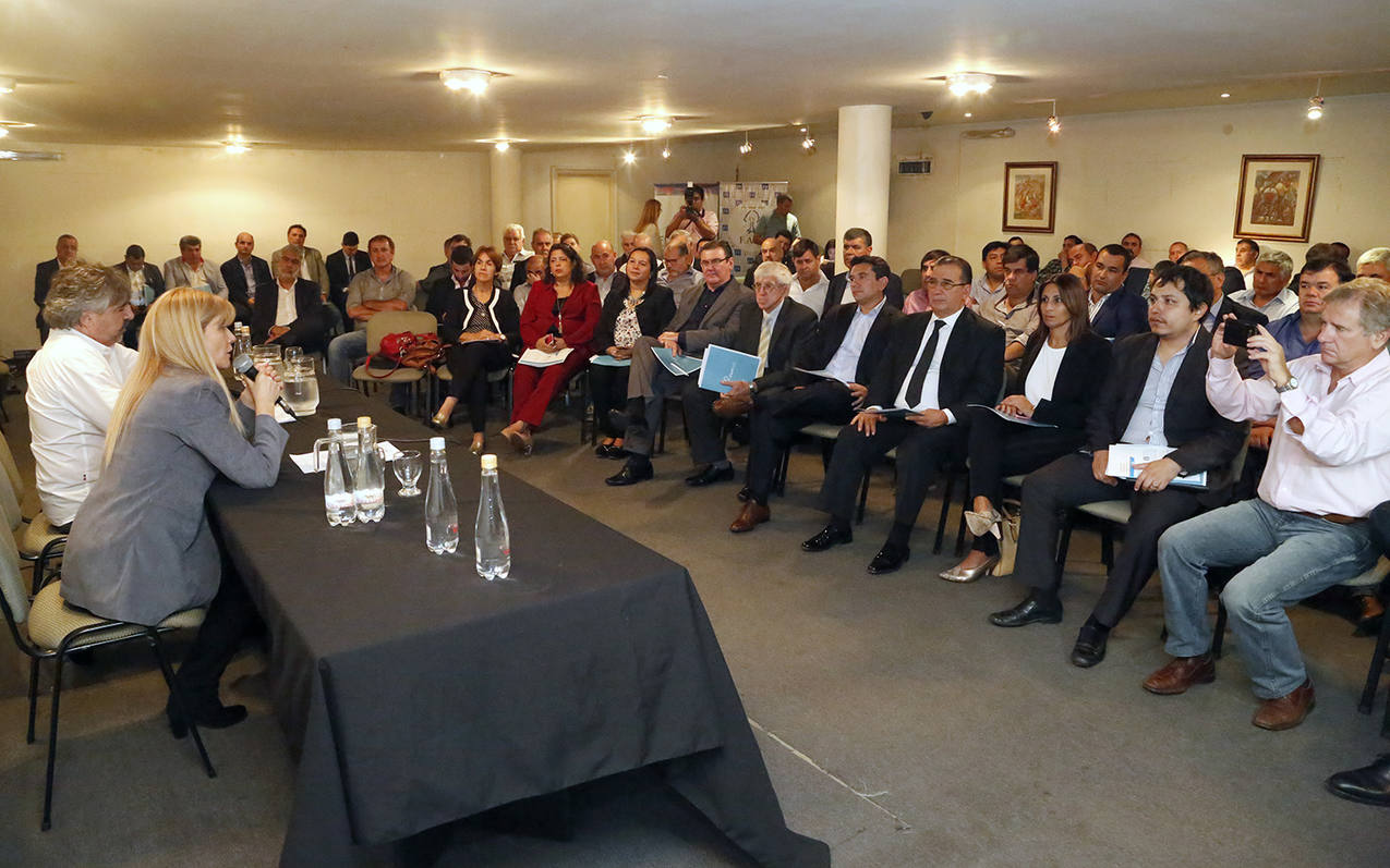 Photo of Federación Argentina de Municipios: crisis social y regreso al FMI