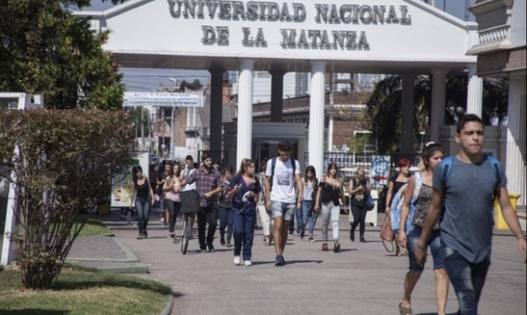 Photo of “Porque hay pobreza es que debe haber más universidades”