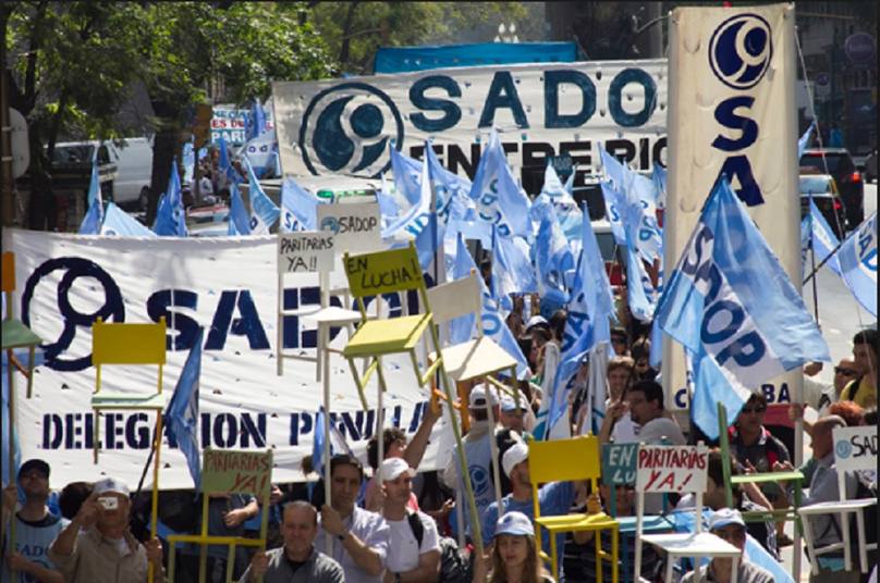 Photo of Masiva movilización y alto acatamiento al paro docente