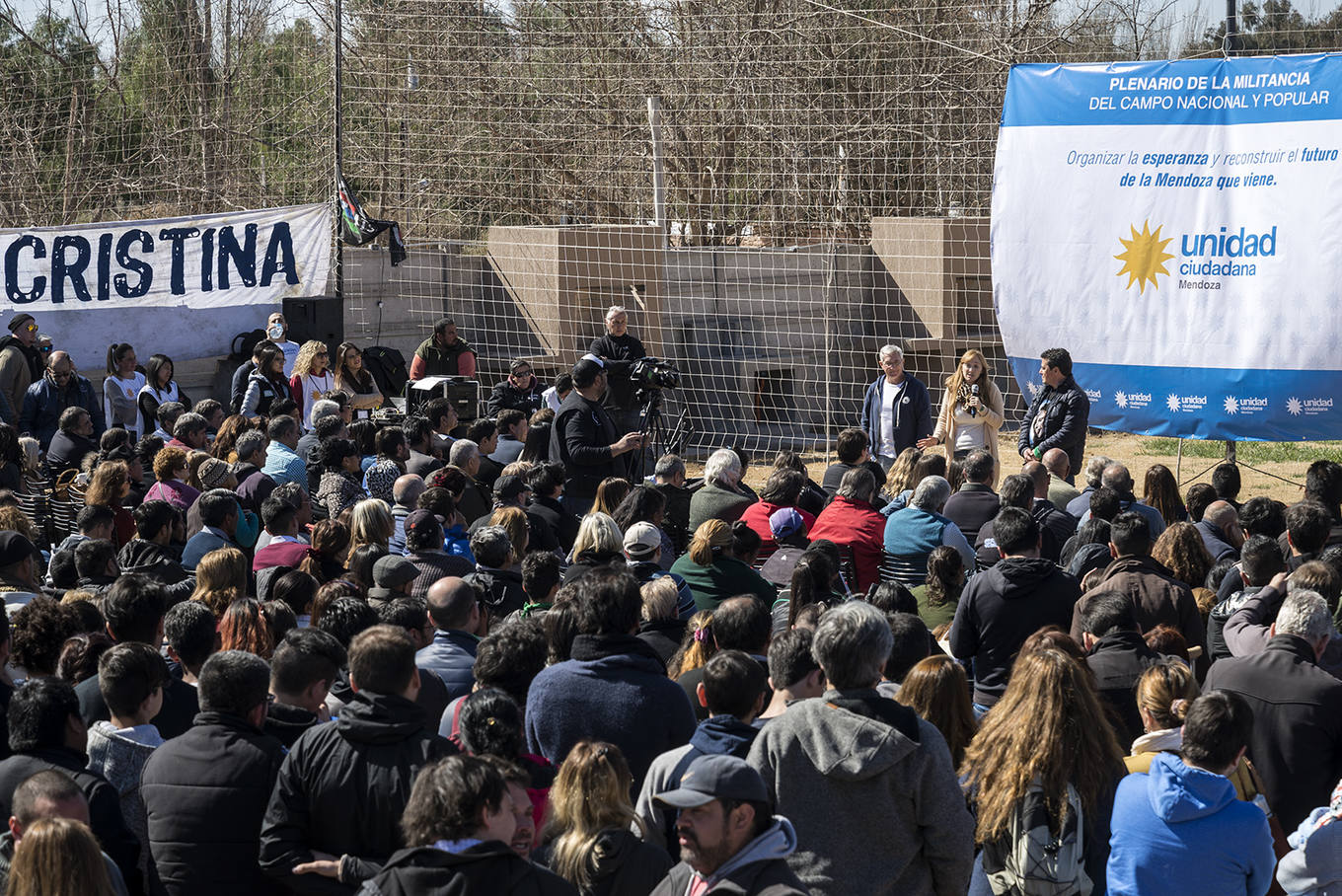 Photo of Fuerte apoyo del kirchnerismo mendocino a Cristina por la persecución judicial