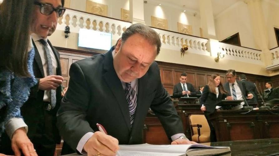 Photo of Mendoza: Cornejo logró que el Senado apruebe el nuevo Código de Faltas