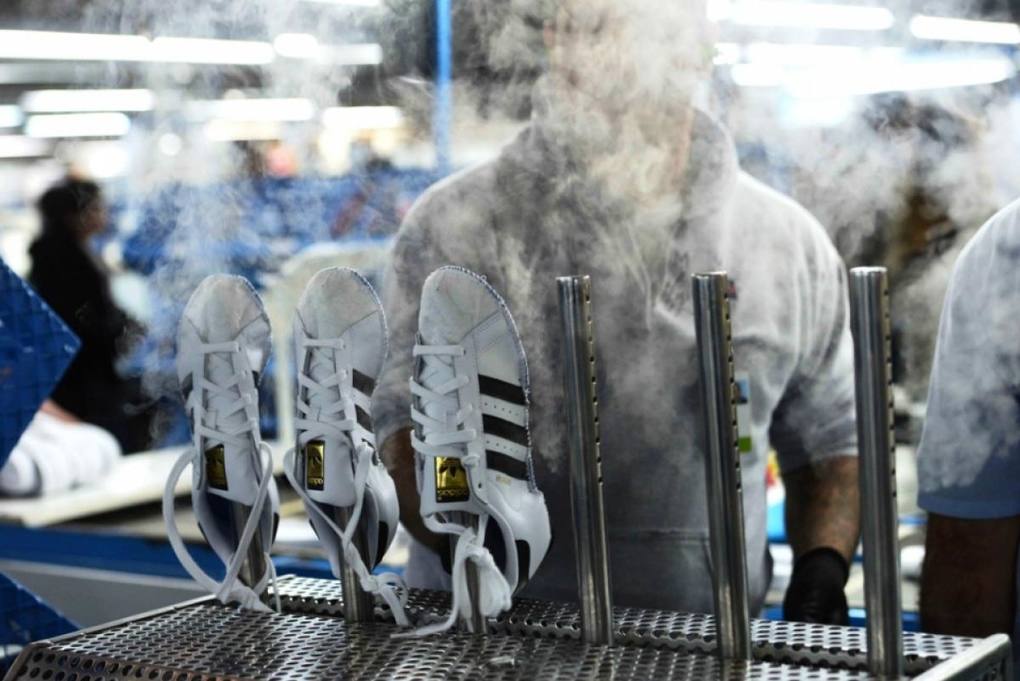 Photo of La industria del calzado está desapareciendo: crónica del abandono a los trabajadores