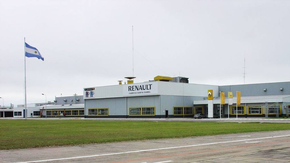 Photo of Suspenden a 1800 trabajadores en una planta de Renault