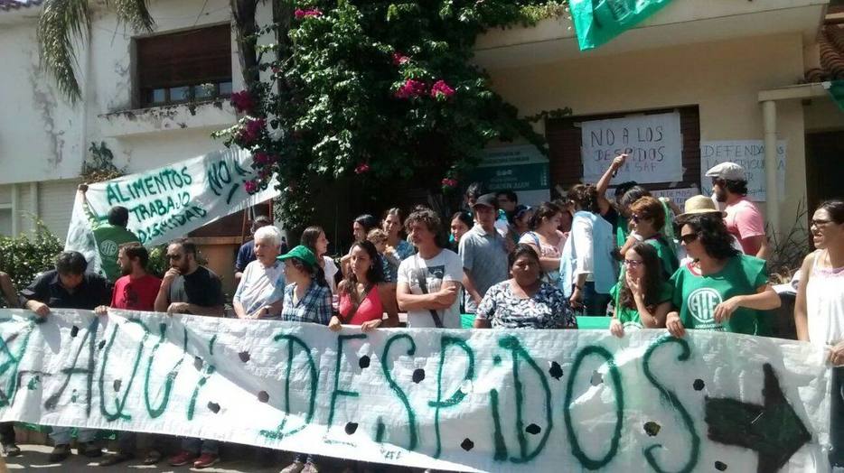 Photo of Alerta por un brutal recorte en Agricultura Familiar: más de 600 despidos