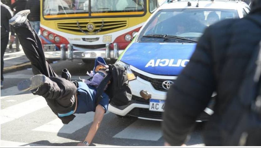 Photo of Un patrullero atropelló a un trabajador del Astillero de Río Santiago