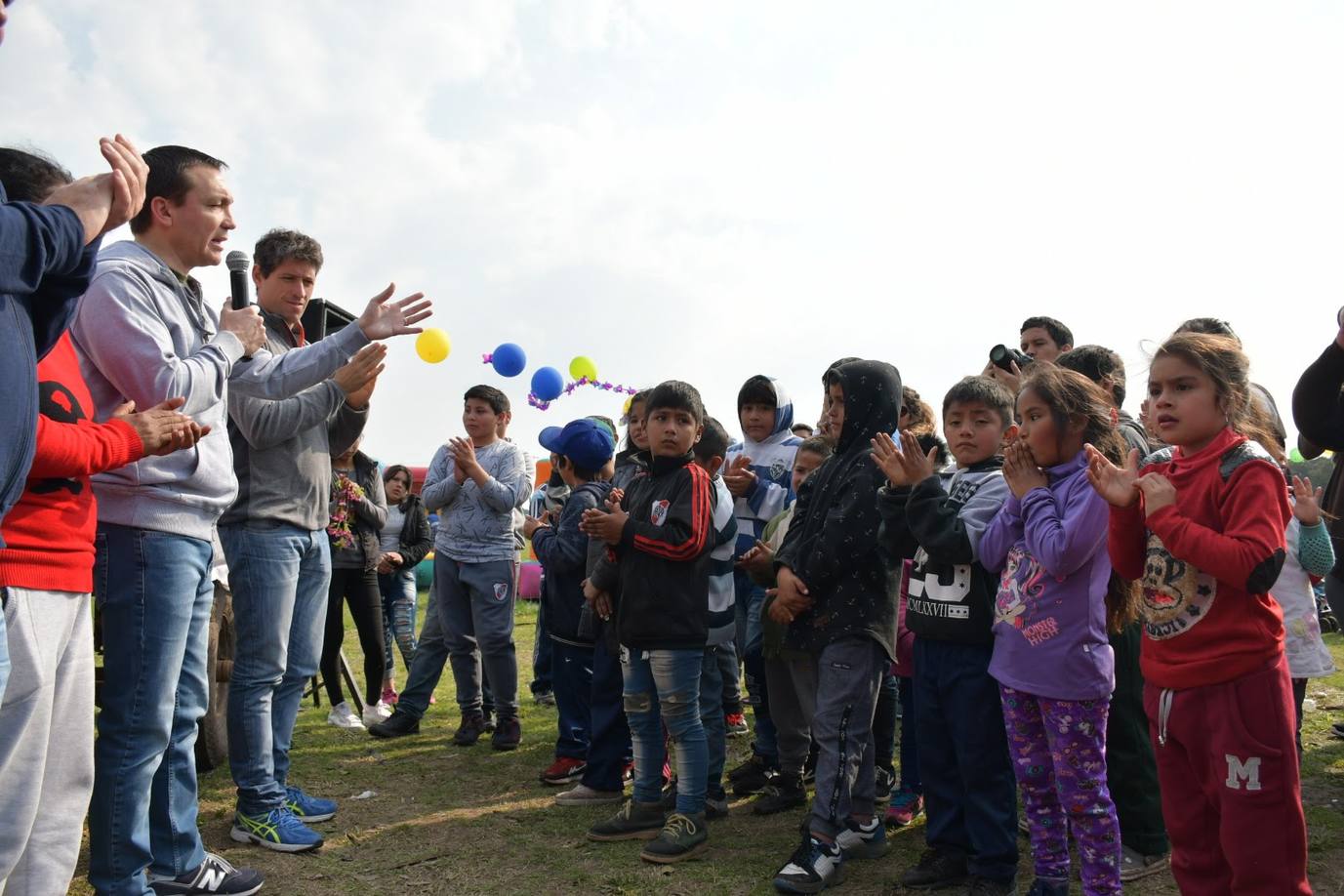 Photo of Andrés Watson compartió en los barrios los festejos por el Día del Niño