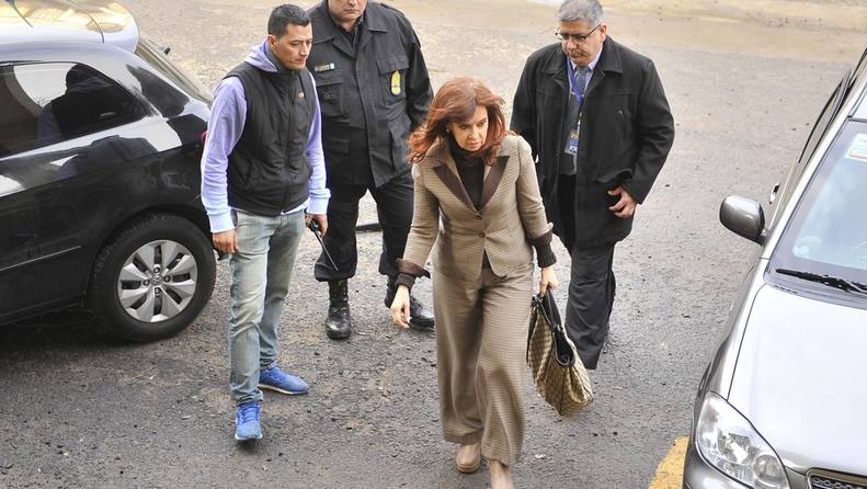 Photo of CFK denunció que Bonadio no le permite acceder a “copias autenticadas” de las declaraciones de los “arrepentidos”