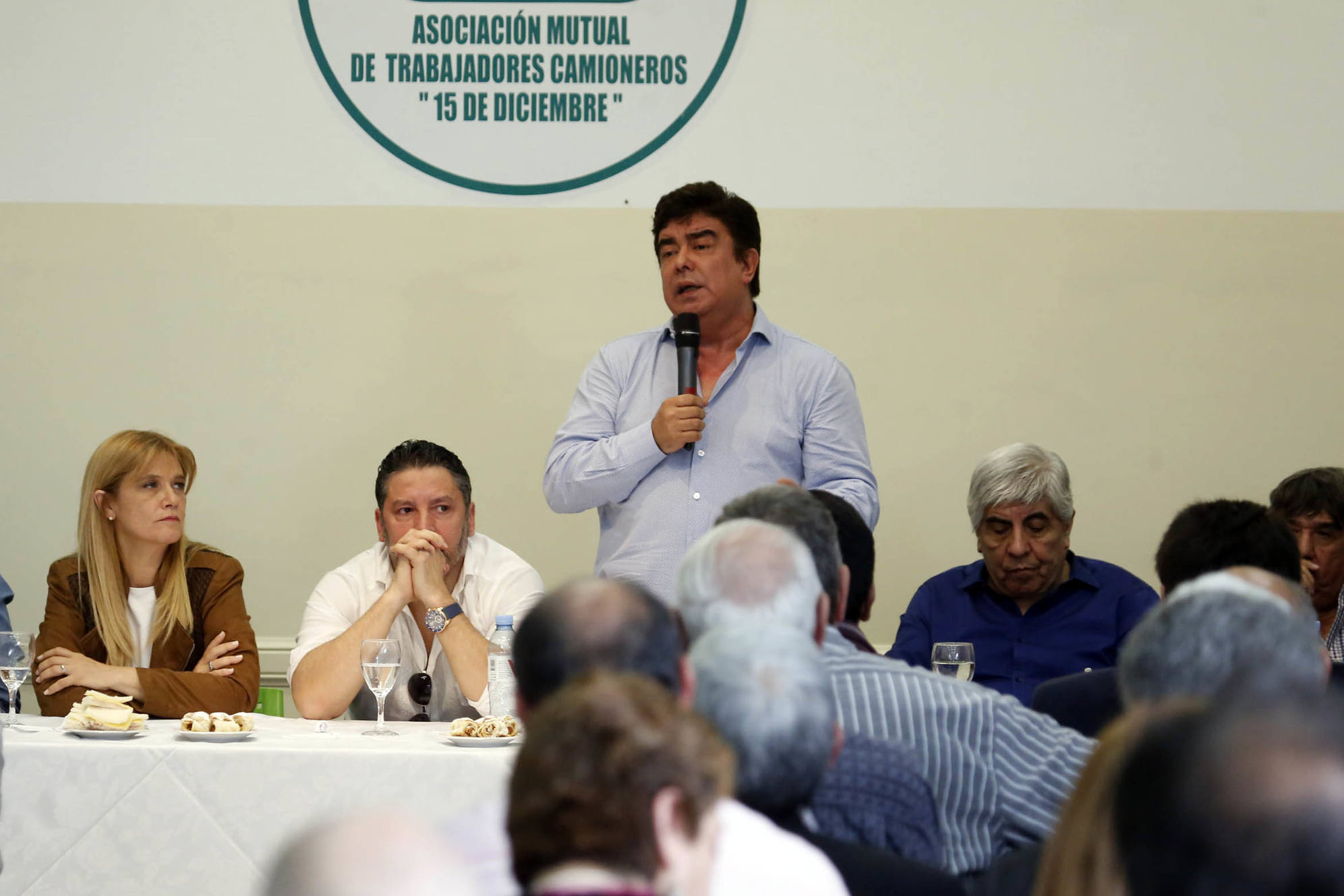 Photo of Fernando Espinoza: «hay que convocar a una mesa de diálogo ya»