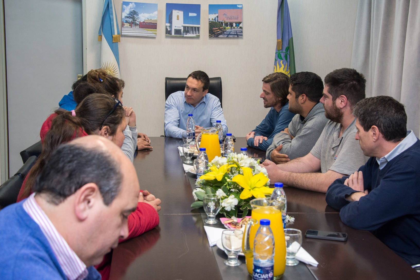 Photo of El intendente Andrés Watson continúa acompañando a docentes y ratificando su compromiso con la educación